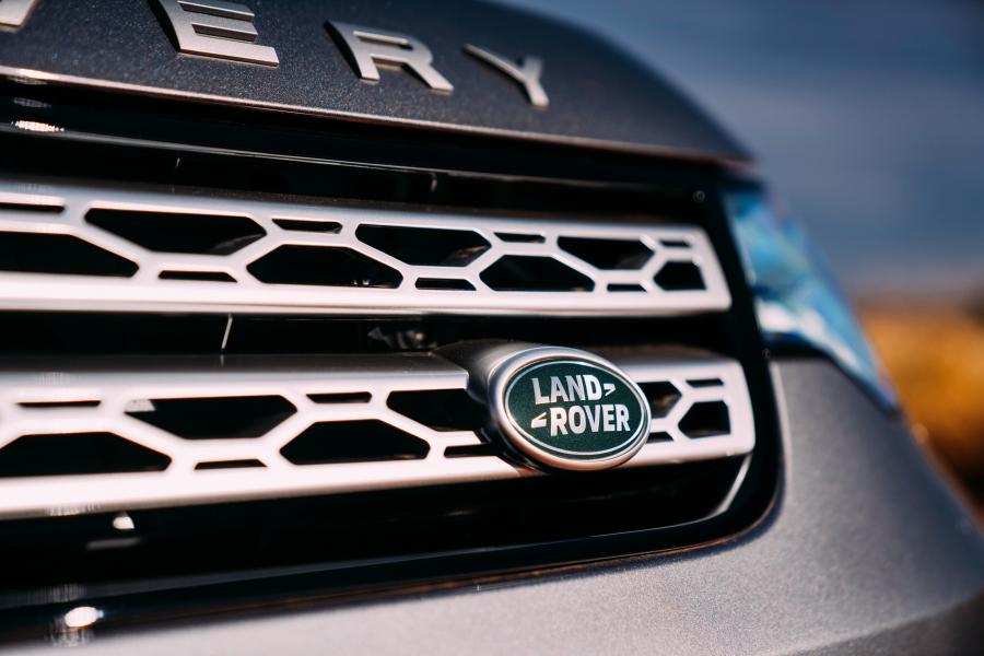 Детали экстерьера Land Rover Discovery HSE 2017 года  (AU) (фото 4 из 40)
